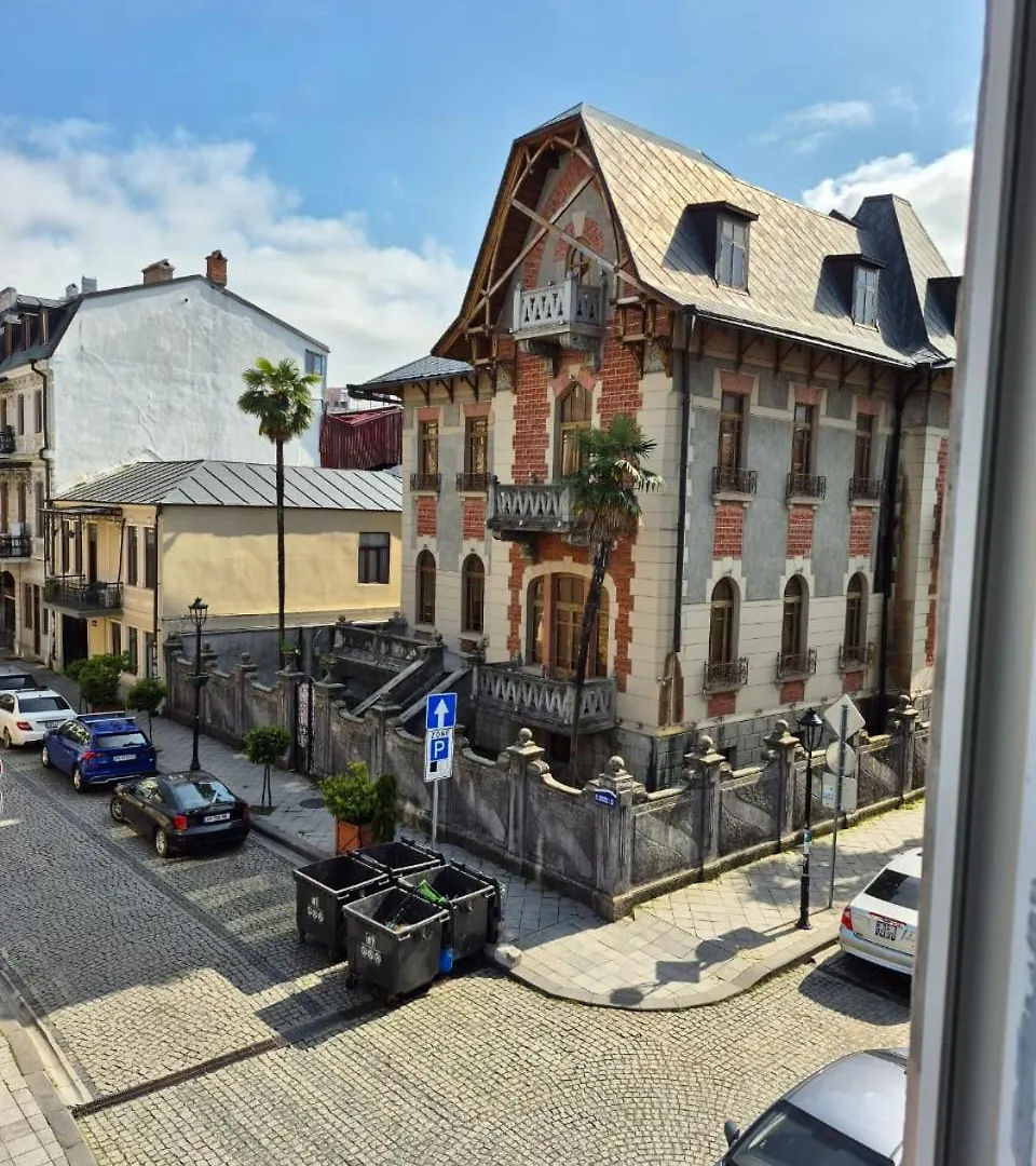 Apartment Giorgi Mazniasvhili 巴统